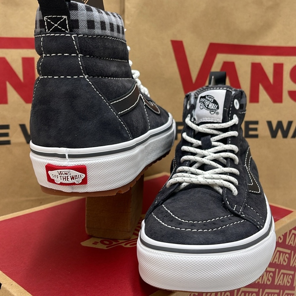 Vans Men’s Sk8-Hi Mte-1 Plaid Grey/White
VN0A5HZYGYW Boots Sneakers - Picture 9 of 16